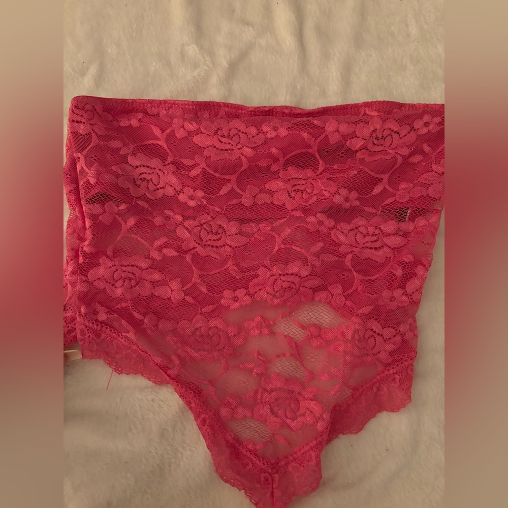 Elegant Lace Women's Intimate in Pink